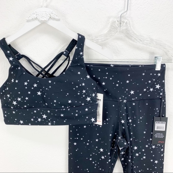 WILDFOX Sweat Black Scattered Star Sports Bra Size Small - Picture 2 of 4